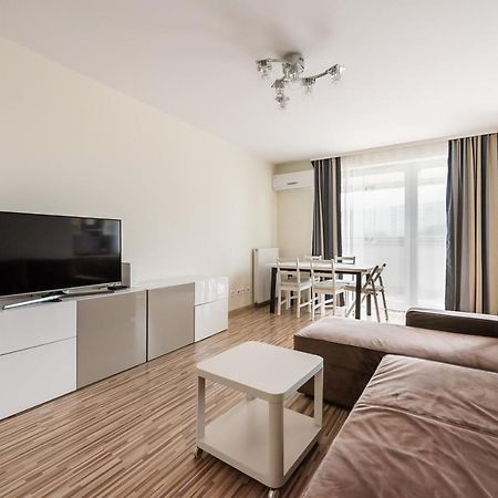 Metro Kondratowicza Spacious Apartment Варшава Екстериор снимка