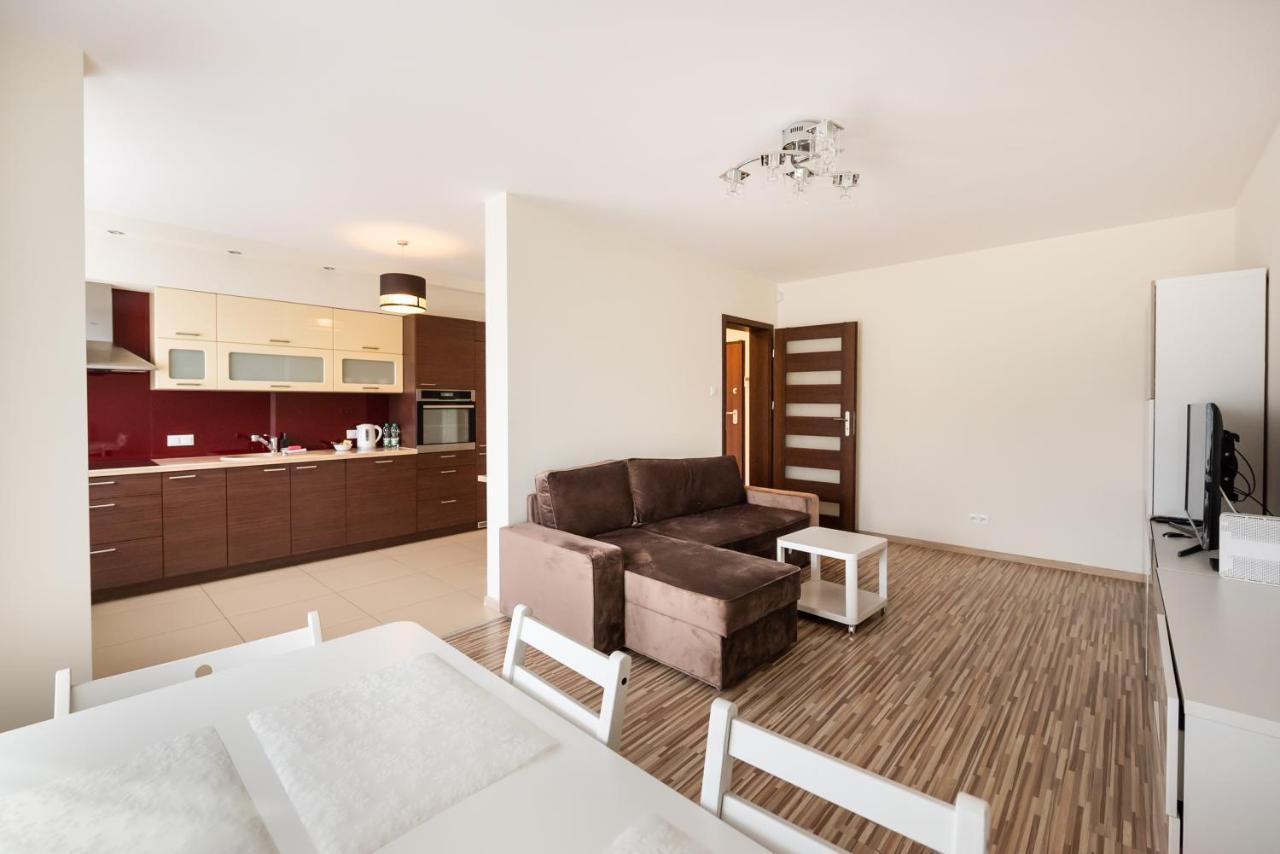 Metro Kondratowicza Spacious Apartment Варшава Екстериор снимка