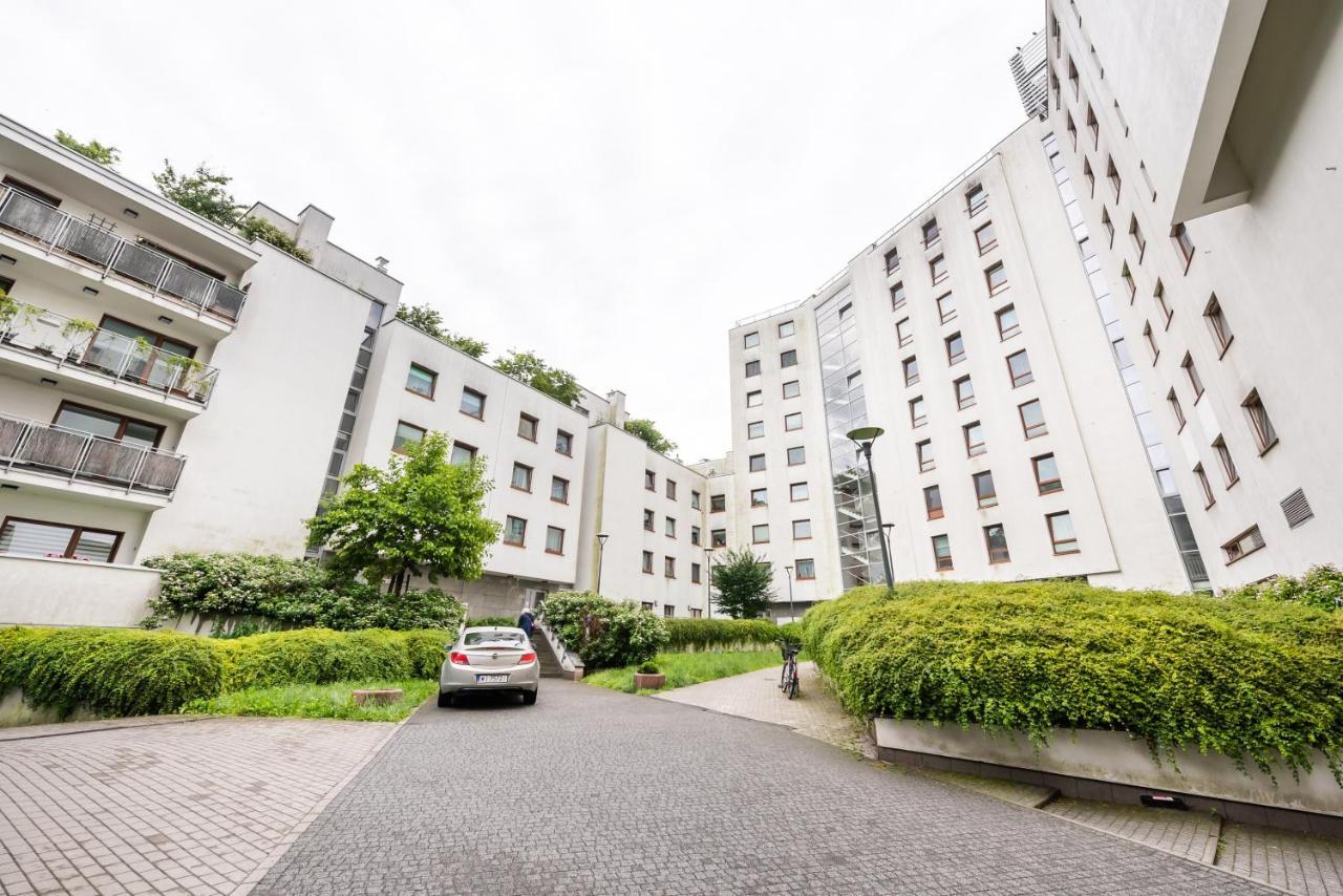 Metro Kondratowicza Spacious Apartment Варшава Екстериор снимка
